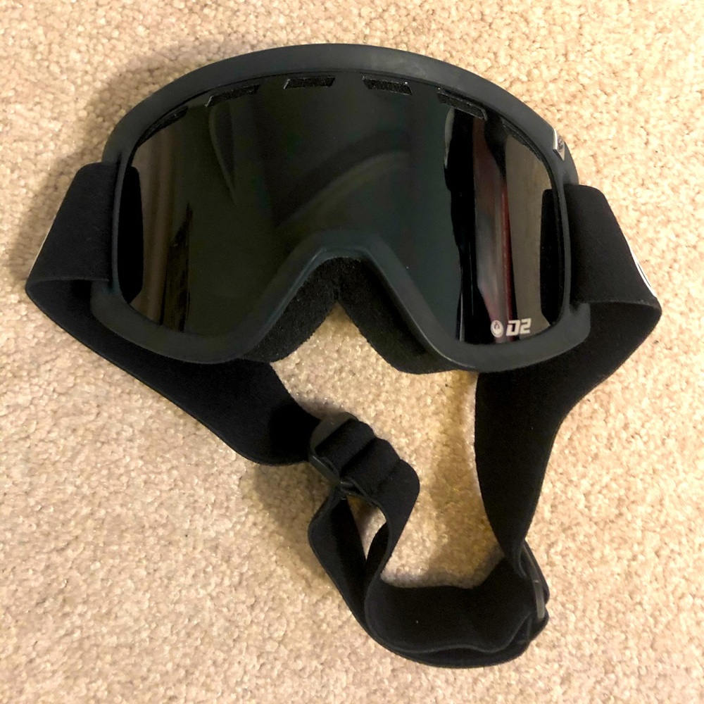 Dragon D2 goggles